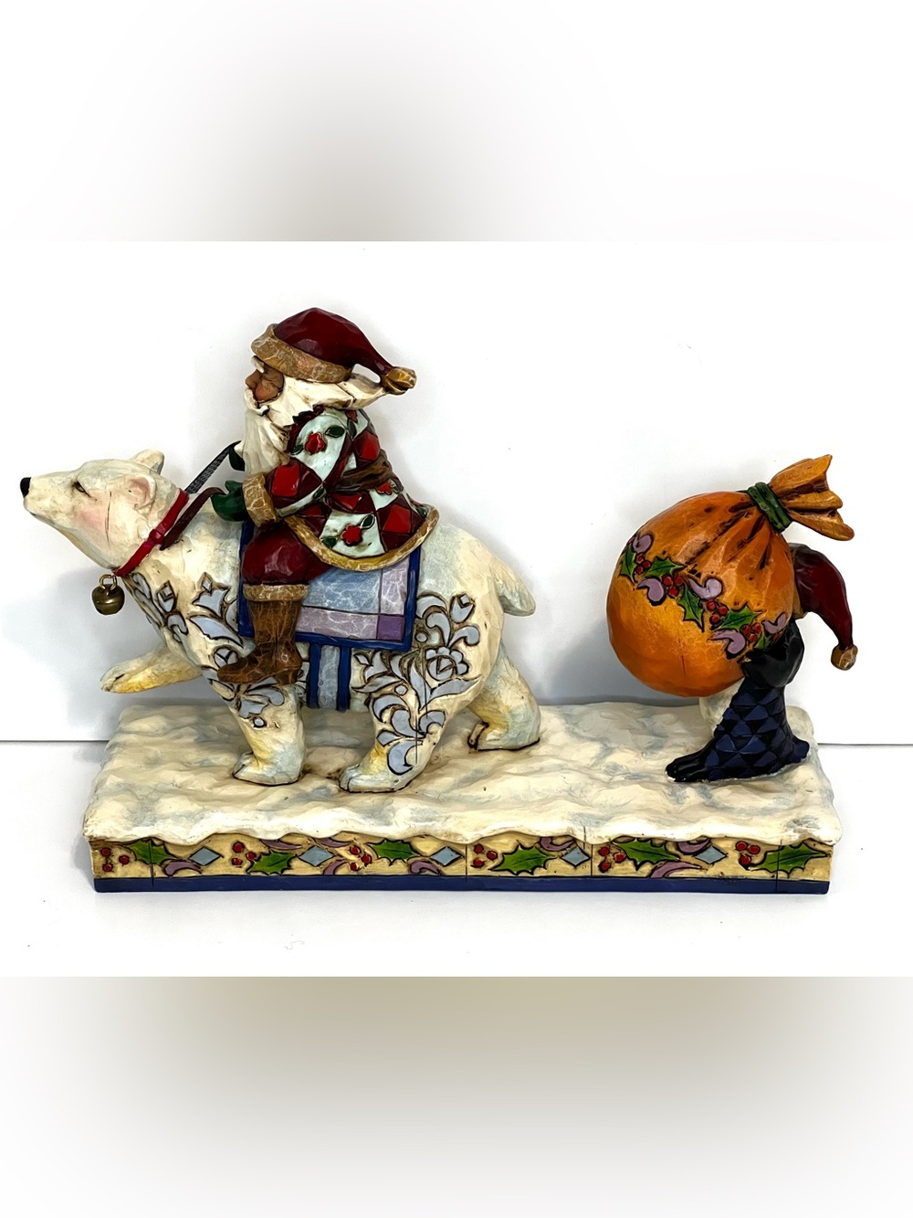 Jim Shore Heartwood Creek F4005320 'Delivering Winter Wishes' Santa & Polar Bear